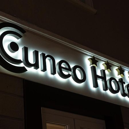 Cuneo Hotel Luaran gambar